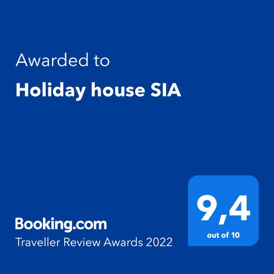 Holiday House Sia ยาเซนิเซ ภายนอก รูปภาพ
